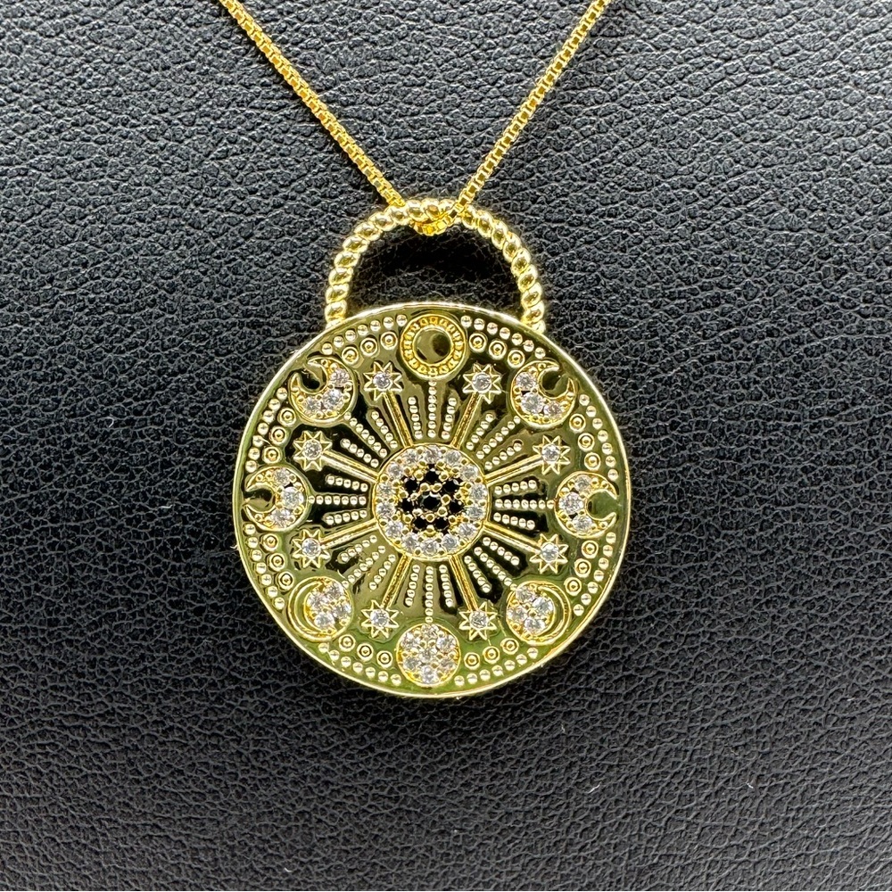 18k Celestial Pendant - Picture 4 of 4
